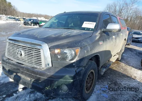 2013 Toyota Tundra Limited 5.7L V8 z USA, uszkodzony, nr VIN 5TFHW5F15DX291235